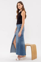 Load image into Gallery viewer, HALTER CROCHET KNIT TANK TOP