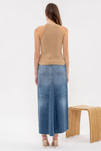 Load image into Gallery viewer, HALTER CROCHET KNIT TANK TOP
