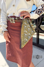 Load image into Gallery viewer, SMALL Paisley Anne Wild Rag
