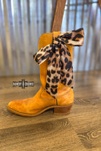 Load image into Gallery viewer, Wild Valley Twillie
