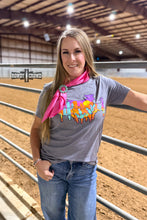 Load image into Gallery viewer, Show Time Tee
