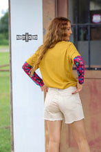 Load image into Gallery viewer, CREAM- Shenandoah Stud Shorts
